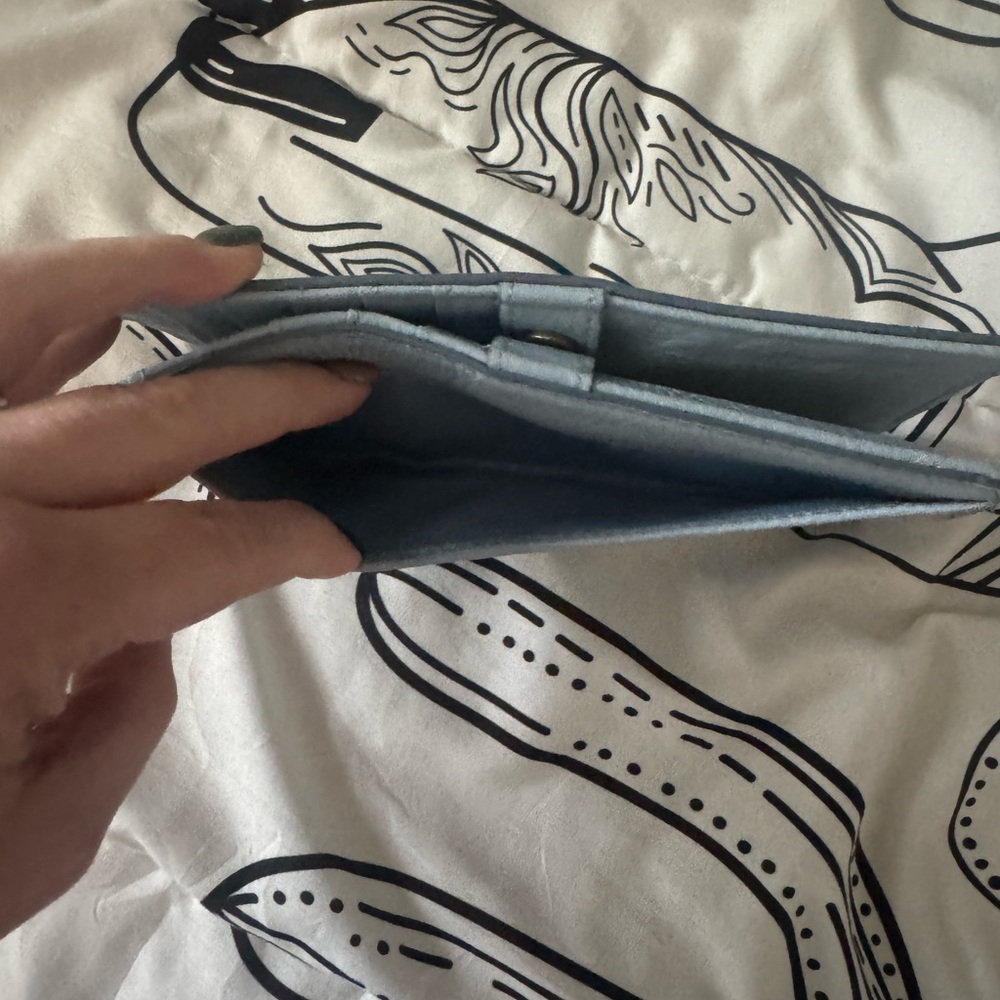 NWT Fossil Blue Leather Bifold Wallet - Picture 4 of 7